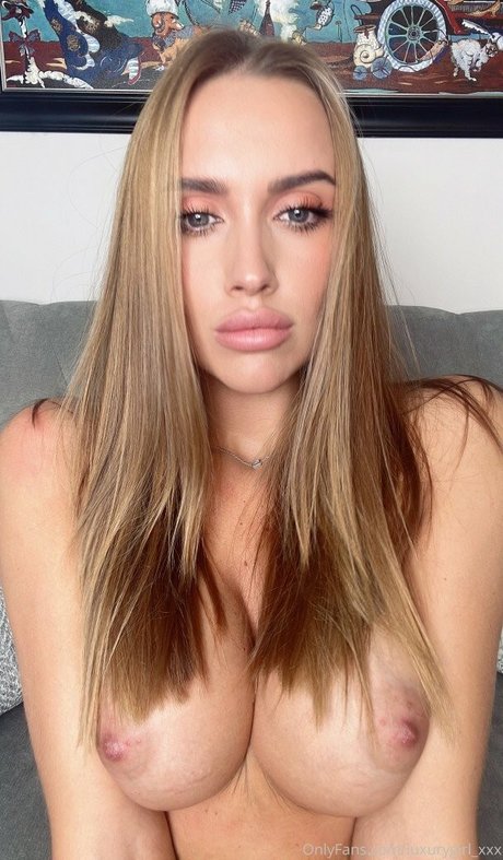 Kristina Sweet スター 裸 写真