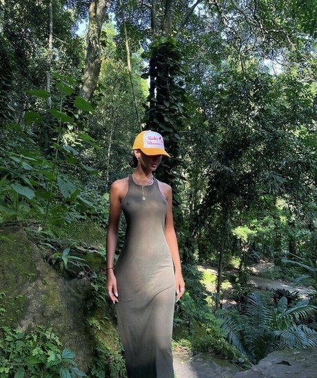 Julina Nalu 完璧なモデル 写真