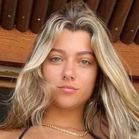 Manuela Vagueiro 美しいスター ギャラリー