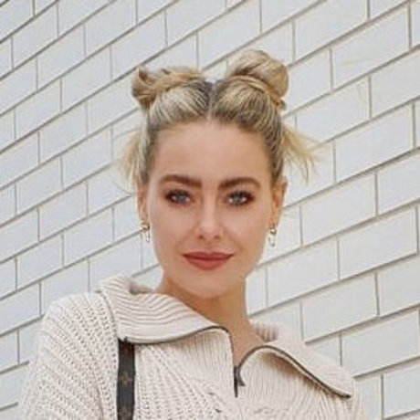 April Rose Pengilly 独占スター 写真