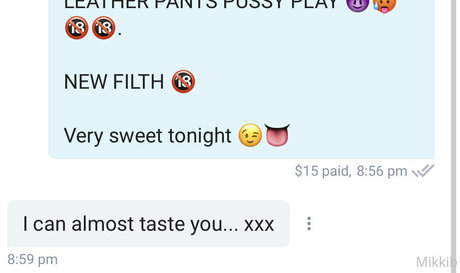 mikkib 裸のスター 写真