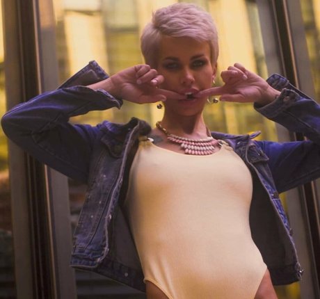 巨根ゲイオンリーファンズ 美しいxxx ギャラリー