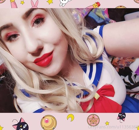 曲線美のクーガーオンリーファンズ 無料裸 写真