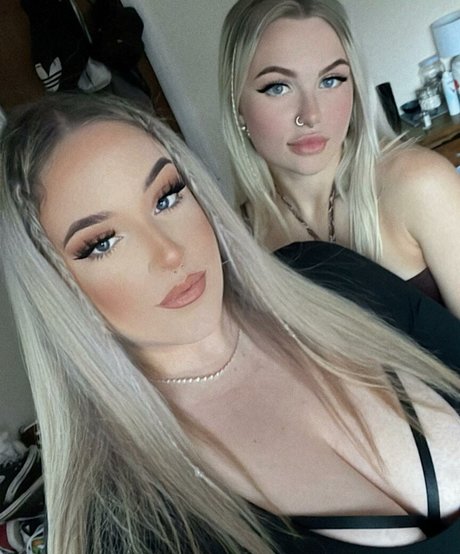 アジア人オナニーオンリーファンズ パーフェクト 写真