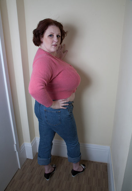 ブラジルの巨乳オンリーファンズ アートポルノ 画像