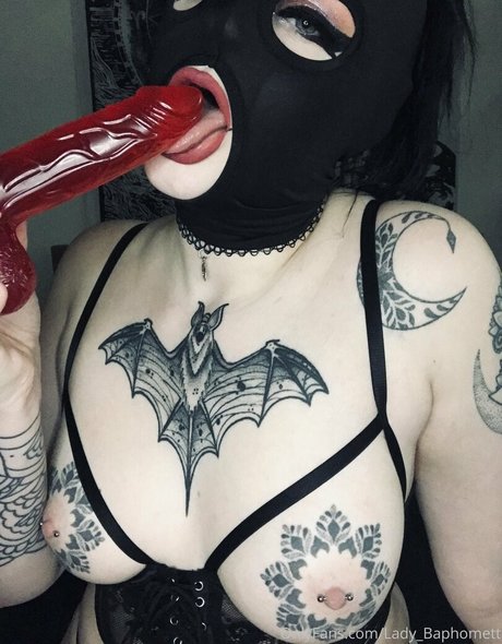 黒檀の足 オンリーファンズ ポルノ ギャラリー