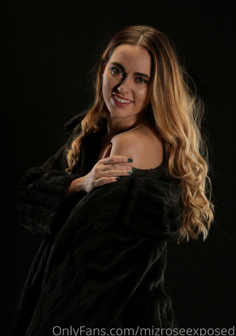 mizroseexposed ポルノスター アート ギャラリー