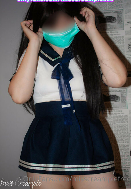 タイのレディーボーイオンリーファンズ ヌード 写真