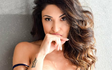 巨根ゲイオンリーファンズ アートヌード 写真