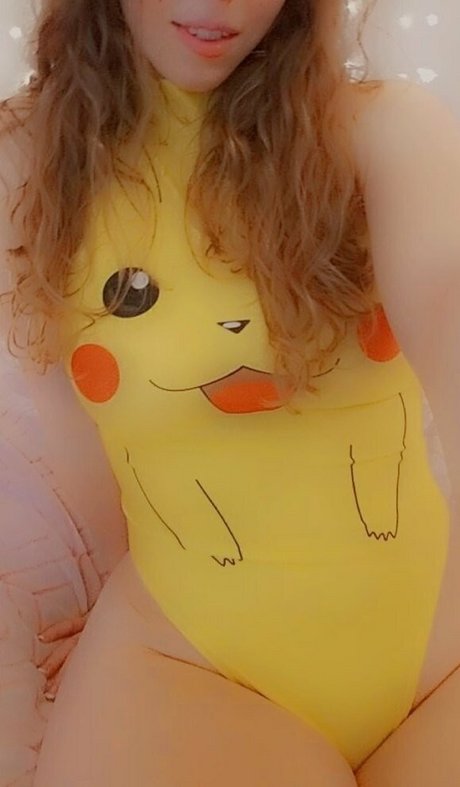 巨乳ゴスオンリーファンズ アートポルノ 画像