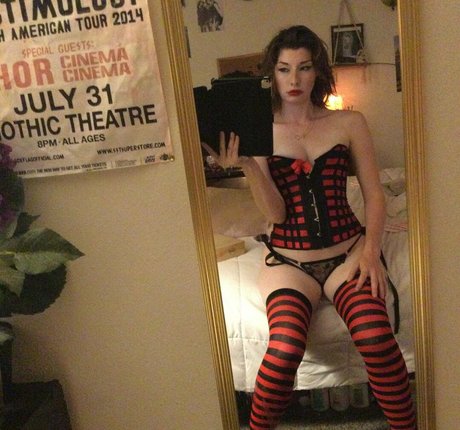 theesavannawhitee セックス女優 写真