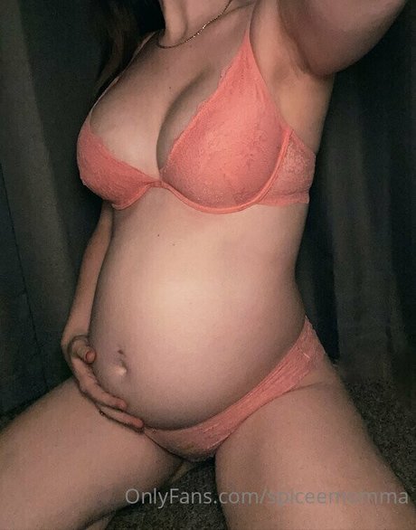 spiceemomma エロティックなモデル 写真