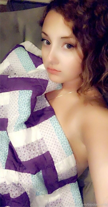 mustbecoralee ホットモデル ギャラリー