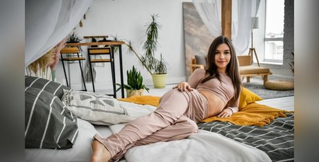 MorningJoy 裸のポルノスター 写真
