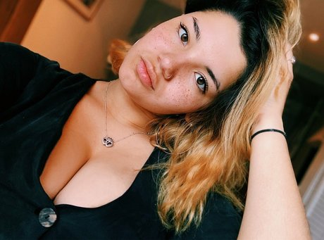 Hannah M ポルノスター 写真