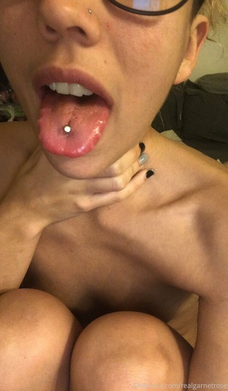 realgarnetrose アダルトスター 写真