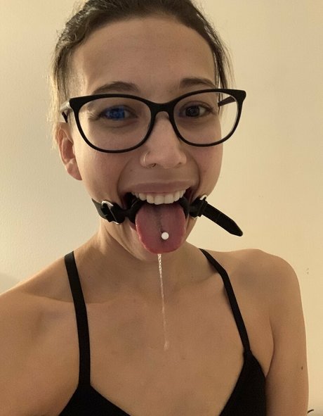 realgarnetrose ポルノ女優 画像