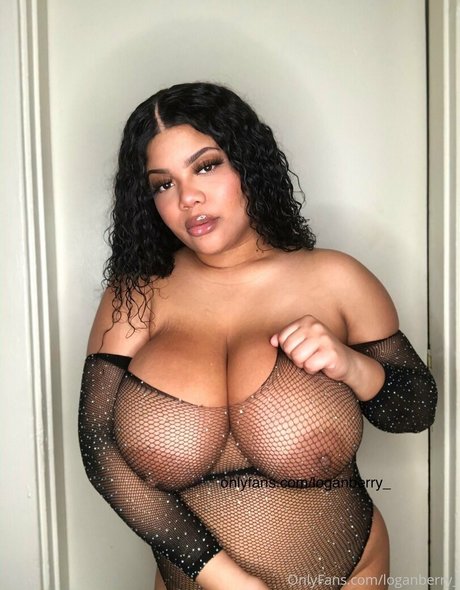 loganberry 最高のモデル 写真