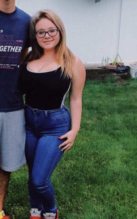 フェラチオ自撮りオンリーファンズ アート裸 写真