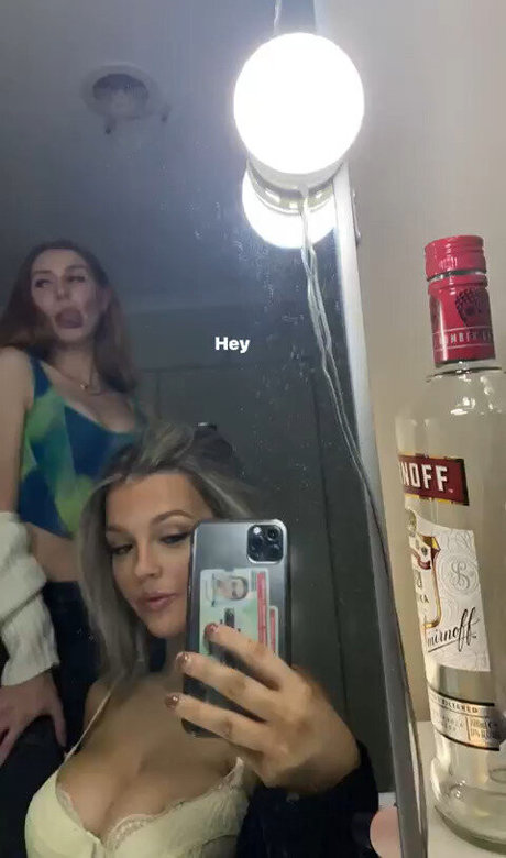 Chantelle A 無料のポルノスター 画像