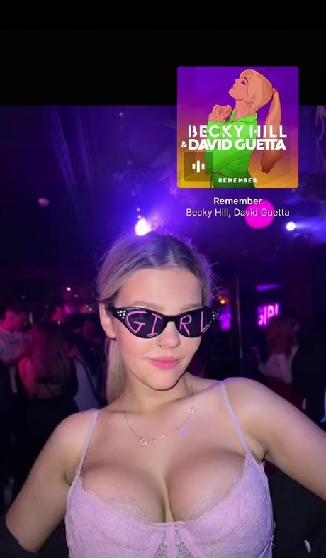 寝取られ異人種間オンリーファンズ ホットポルノ ギャラリー