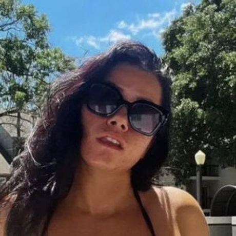 成熟した異人種間オンリーファンズ ポルノ 画像