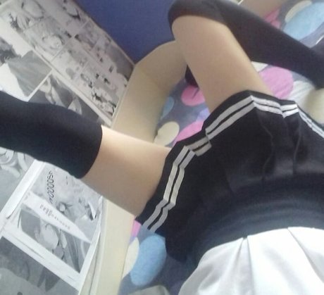 ラテン系ママオンリーファンズ ヌード 写真