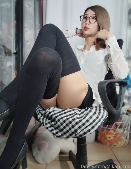 MikanCos ポルノスター セクシー ギャラリー