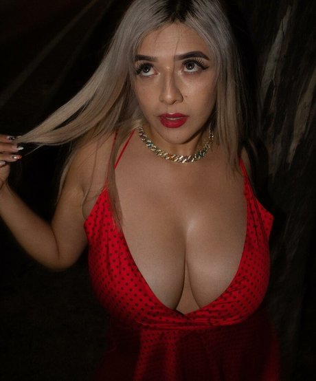 Rosy Rous セックスモデル 画像