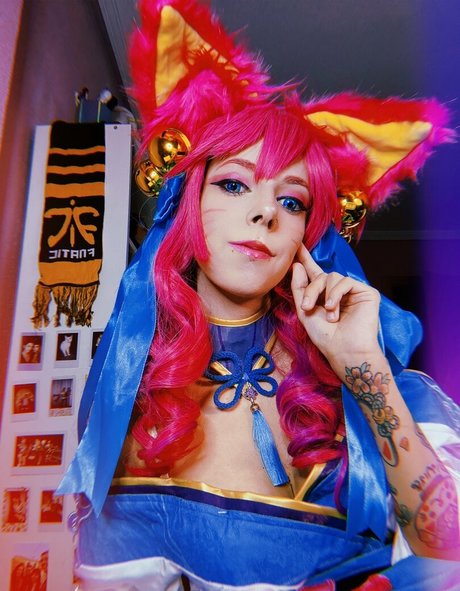 エボニーサマーオンリーファンズ アートヌード 写真