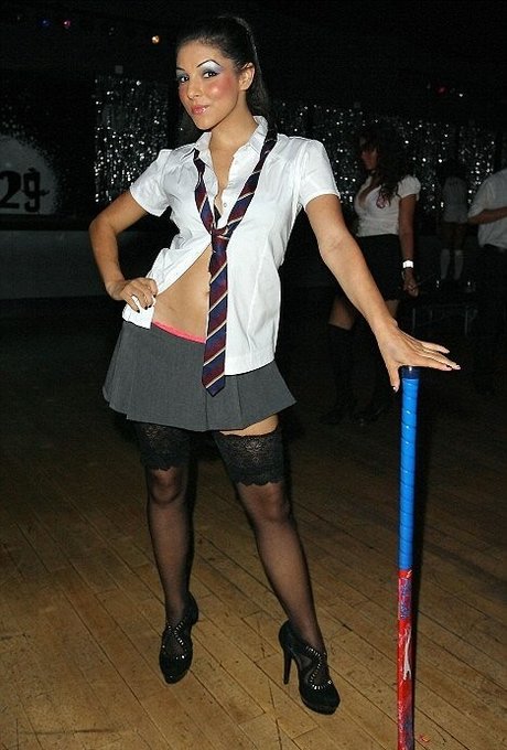 Roxanne Pallett ポルノモデル 画像