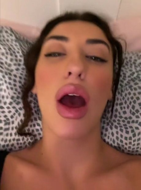 Nabalba セクシーなポルノスター 写真