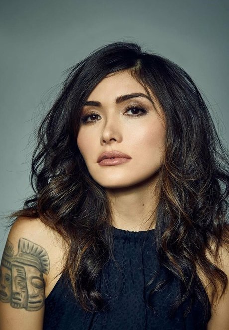 Daniella Pineda HDモデル 写真
