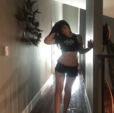 コスプレ ヘンタイ オンリーファンズ 無料セクシー 写真