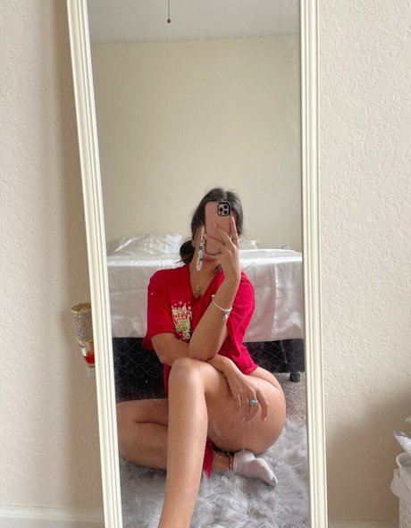 Teddy Mountinho エロティック女優 写真