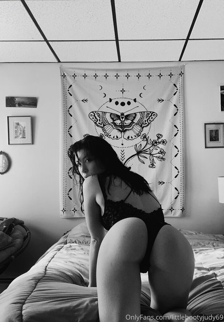 異人種間乱交オンリーファンズ 限定 写真