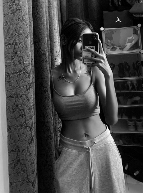 Akansha Laida ポルノスター 写真
