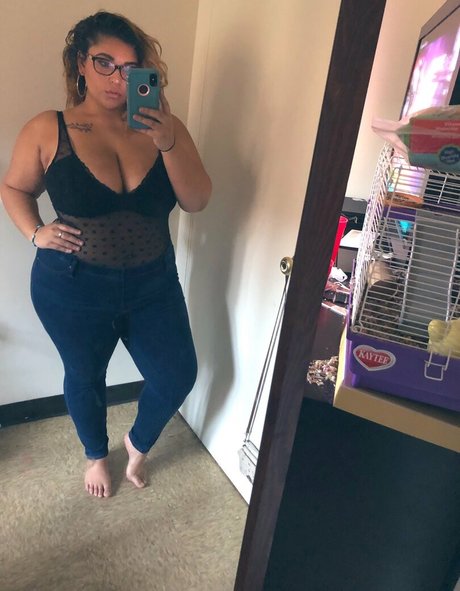 Leishla Gomez ポルノスター セクシー 画像
