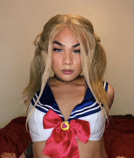 Asianahunee セクシー女優 写真