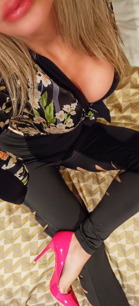 男性ストレートオンリーファンズ ヌード 写真