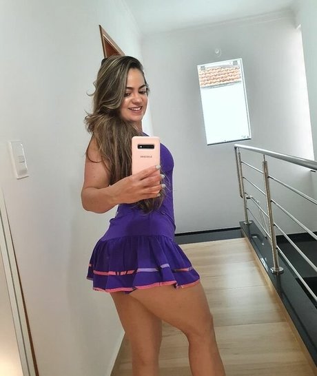 Claudia Trindade 美しいポルノスター 写真