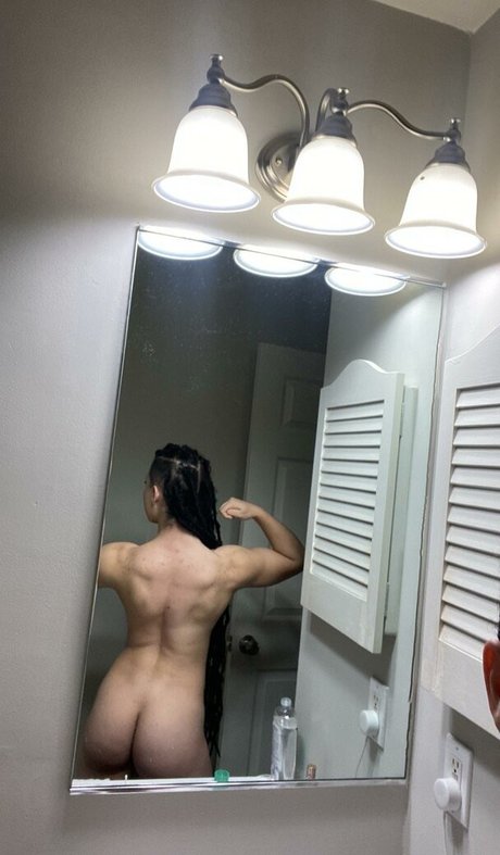 Curly Exotic 美しいモデル 写真