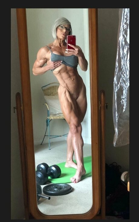 juliepereirapt かわいいモデル 写真
