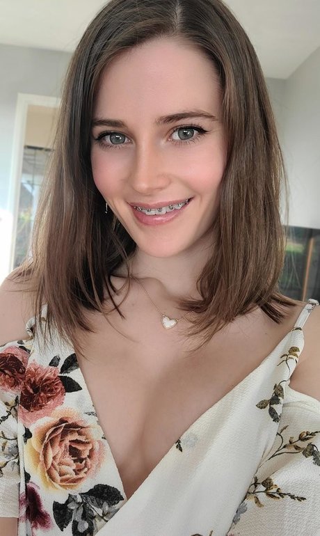 Gemma Elle ポルノスター エロティック 写真