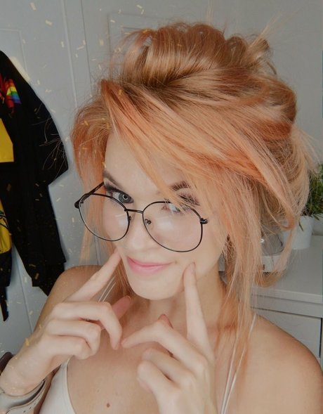 オンリーファンズを崇拝する 無料ヌード 写真