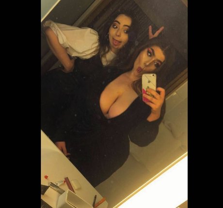Sophie C 裸のスター 写真
