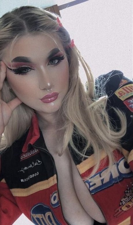 Sophie C トップモデル 写真