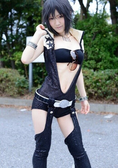 美しい黒檀のオンリーファンズ セクシーヌード 写真