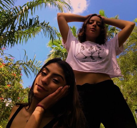 Antoenella xxxモデル 画像