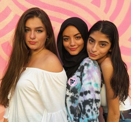 Antoenella 美しい女優 写真